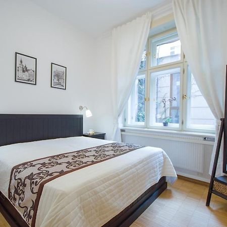 Modern Apartment Charvátova Praga Exterior foto
