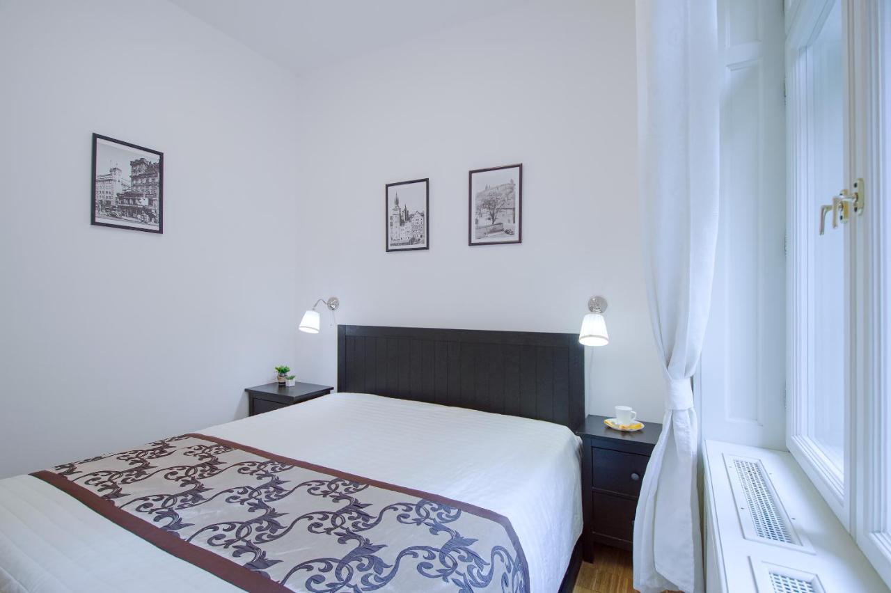 Modern Apartment Charvátova Praga Exterior foto
