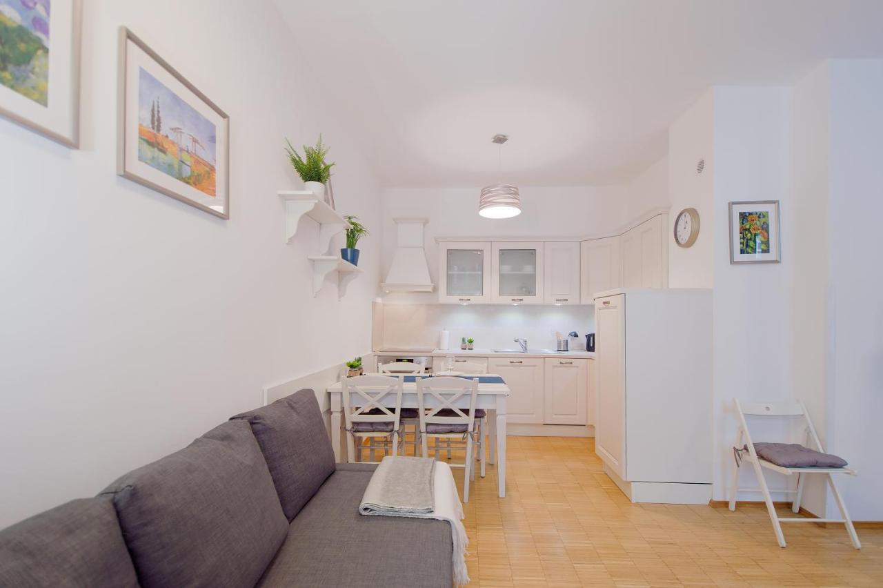 Modern Apartment Charvátova Praga Exterior foto